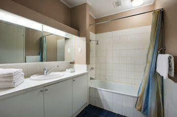 Burvale 3* Nunawading